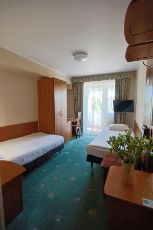 Victory Home Rooms Отели в г. Ожарув-Мазовецкий