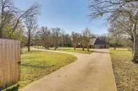 Large Yard, Fire Pit & Games: Grandview Haven!