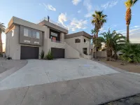 Rooftop Terrace! Lake Views! Heart of Lhc! Pool Spa, Game Room! on Golf Course!