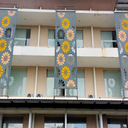 Neo Cempaka Hill Hotel