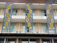 Neo Cempaka Hill Hotel Patrang 호텔