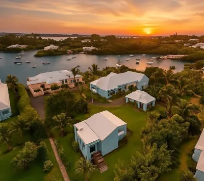 Coral Suite - close to beaches/kayaks/dock/stunning views/EVcharger Hotels near Church Bay, Bermuda