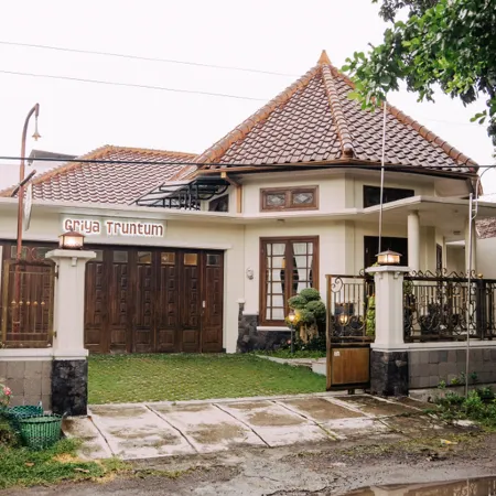 Guesthouse Syariah Griya Truntum