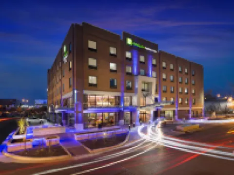 Holiday Inn Express & Suites OKLAHOMA CITY DWTN - BRICKTOWN by IHG Hotels in Oklahoma City