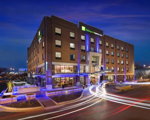 Holiday Inn Express & Suites OKLAHOMA CITY DWTN - BRICKTOWN by IHG Hotels in Oklahoma City