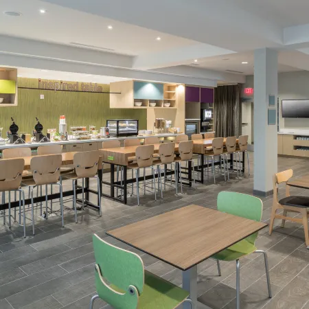 Home2 Suites by Hilton Fort Worth Cultural District Отели рядом с достопримечательностью «Музей Эмона Картера»