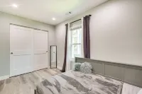 Des Plaines Vacation Rental with Spacious Backyard! Hotels near Lurvey Home & Garden