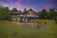 River Valley Sunset Retreat - Peaceful Getaway Near Sunday River & Bethel/Newry