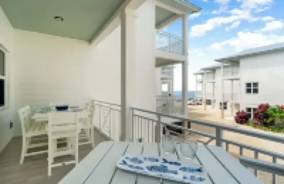 NEW - Oceanfront FL Keys Home w/Pool, Free Dockage, Gameroom, Private Balcony