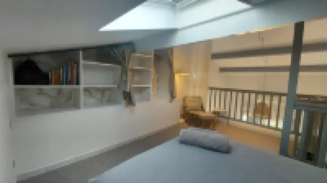 T2 APARTMENT WITH TERRACE SEA VIEW, CLOSED GARAGE, CLOSE TO THE CALANQUES