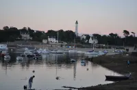 Family home near the beach, between Ile Tudy and Sainte Marine Hotels in Combrit