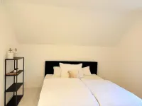 Luxrem 5 Apartments Skyline Hotels in Biel