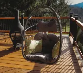 3-bedroom chalet just 13 minutes drive to Bethel Woods