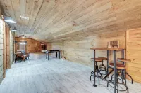 Historic General Store Stay- Balcony, games-Minutes to Blue Ridge & McCaysville!