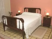 Casa Rural La Bodega for 10 people Hotels in La Vera