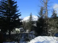 THE SEWARD APARTMENT