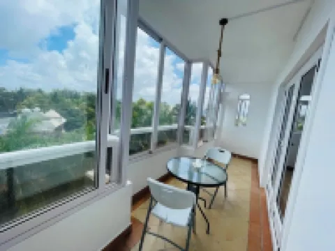 Beachfront Bliss: Stunning Sea View Apartment