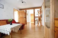 Reitpension Wiesengrund: cozy apartment on a riding and farm Hotels in Angermunde