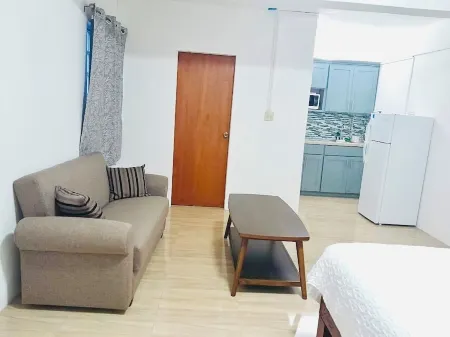 Little Harbour Mariner Villa- Luxurious -1BR-1Bath Apt. Отели в г. Belle Vue