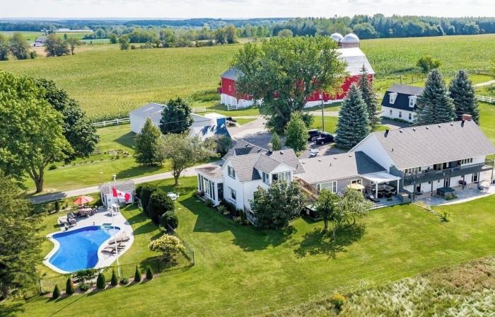 Mountain Ash Farm Country Manor