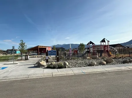 The Raven at BV STR-164 in Buena Vista Отели рядом с достопримечательностью «Elephant Rock campground»