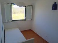 Hilltop farmhouse - nature retreat steps away from scenic trails and the river Hotels in Sao Luis