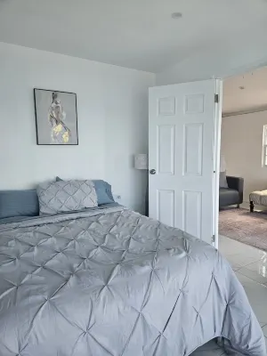 Charming 3-bedroom apartment in delightful Lance aux Epines with WiFi, AC