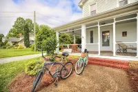 East River Views - Renovated 1905 House- 3 Bedrooms, 3.5 Baths