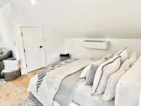 Newly built designer guesthouse nestled in Santa Barbara’s Sycamore Canyon.