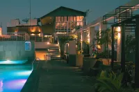 Aston Imperial Bekasi Hotel & Conference Center - Rooftop Pools