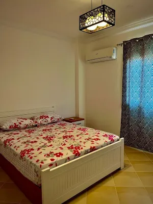 Cozy Pool & Sea view Chalet Qesm Ad Dabaah住宿飯店