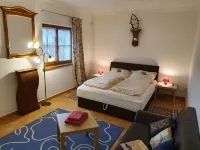 Vacation with dog / hunting / golfing / spa vacation