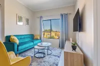 Classy 2bedroom Apartment at 93 New Hotels near Makhulong Stadium