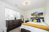 Updated country home sleeps 8 firepit mountain view close to Hyrum Reservoir