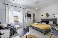 Vrachos House " In the heart of Skopelos town" - Homestays