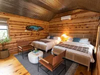 Hill Country Getaway - Cozy Stonewall Retreat Near Wineries & Fredericksburg Hotels in Stonewall