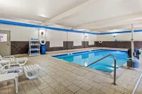 Hampton Inn Laramie - Pools