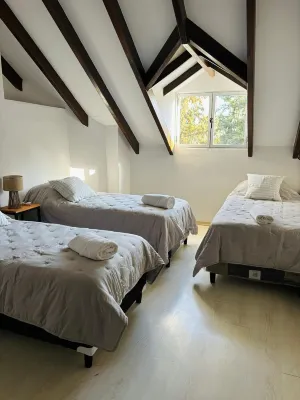 Tranquil villa with WiFi and Pool in Chacras de Coria Các khách sạn ở 