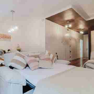 Cozy Home Bilbao - Alhóndiga-Moyúa Area Rooms