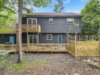Charming 3-bedroom cottage in enjoyable Tobyhanna