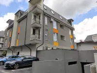 Relax in elegant space located near Otopeni Swimming Complex, AirPort, Therme. Các khách sạn ở 