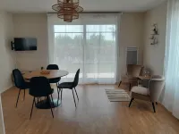 Studio en Front de mer Avec Jardin et Parking. Animal de Compagnie Accepté