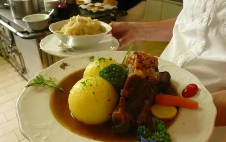 Sylvia vacation home at the edge of the forest in the Krachershöhe wasteland Отели в г. Гёсвайнштайн