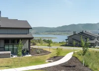 New Luxury Home Sleeps 14 with 2 Bunk Rooms and Hot Tub. Near Skiing and Lake!