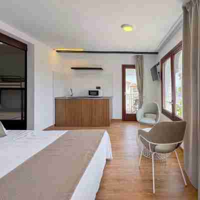 Emerald Sun Hotel Rooms