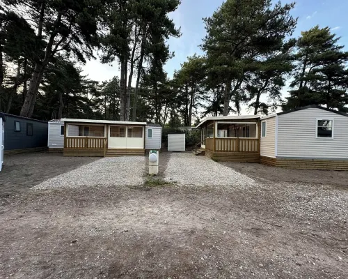 Your mobile home with covered terrace and barbecue is waiting for you this summer. Hotels in Quend