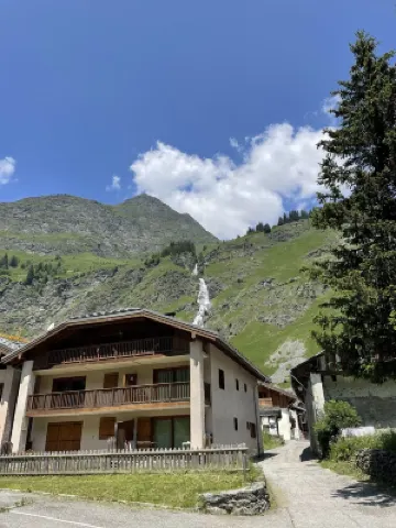 T2 vue sur le Parc de la Vanoise Hotels in Champagny-En-Vanoise