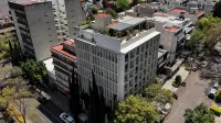 Capitalia-Luxury Apartments-E. Allan Poe Hotels near متحف سمية