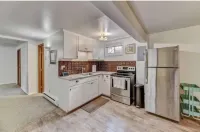 Trails, Tails & Town – Pet-Friendly Stay Near It All