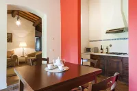 Holiday Apartment Tuscany, Ancient Farm, Nature, Swimming Pool, 4 Guests